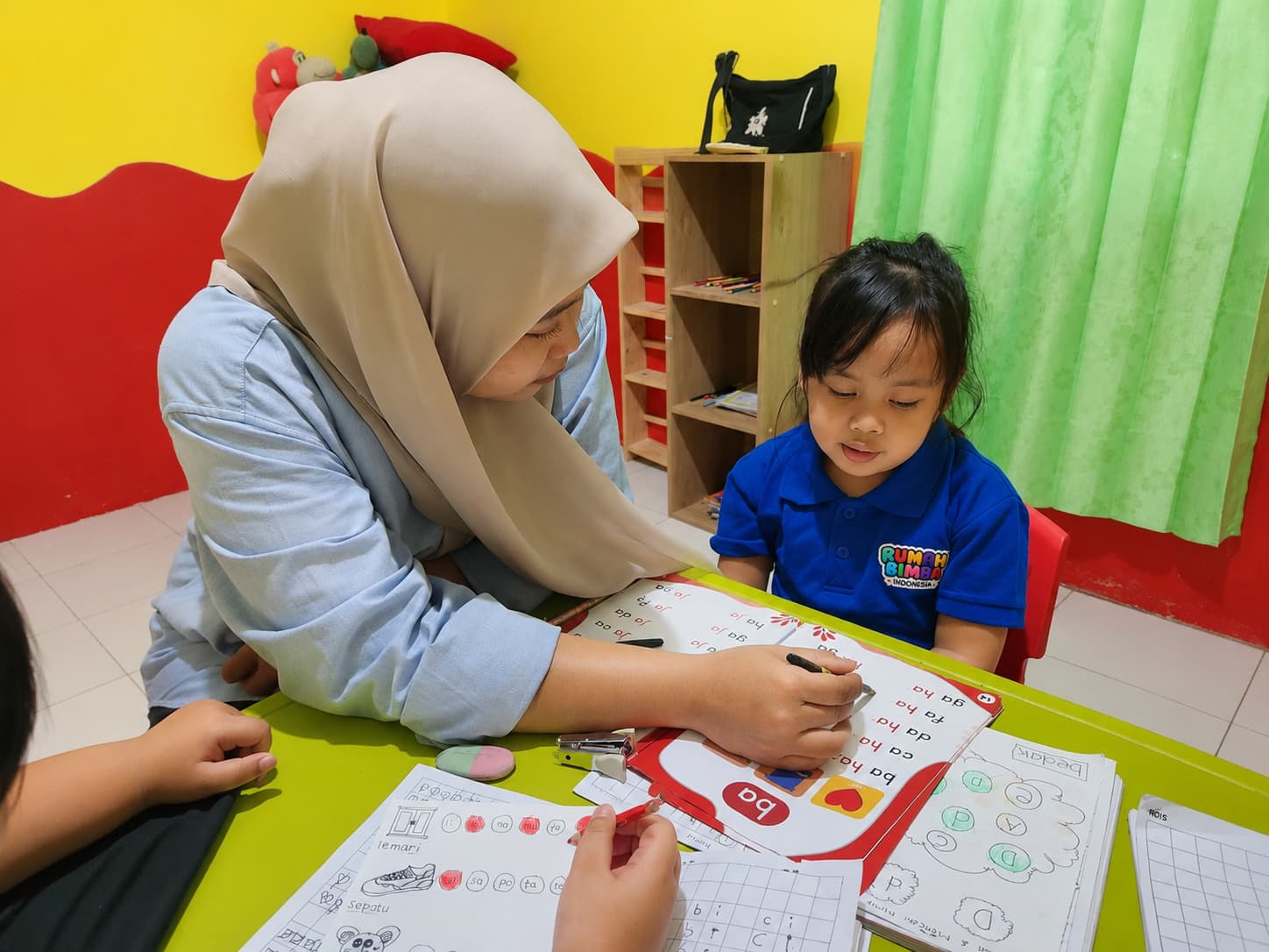 Guru dan murid Rumah BIMBA